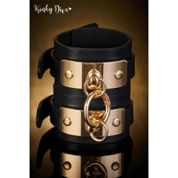 Menottes poignets noires plaque & anneau clip détachable doré