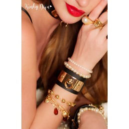 Menottes poignets noires plaque & anneau clip détachable doré Menottes poignets noires plaque & anneau clip détachable doré